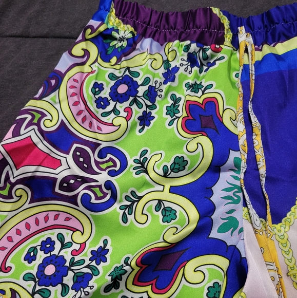 New Shein shorts - Picture 2 of 5